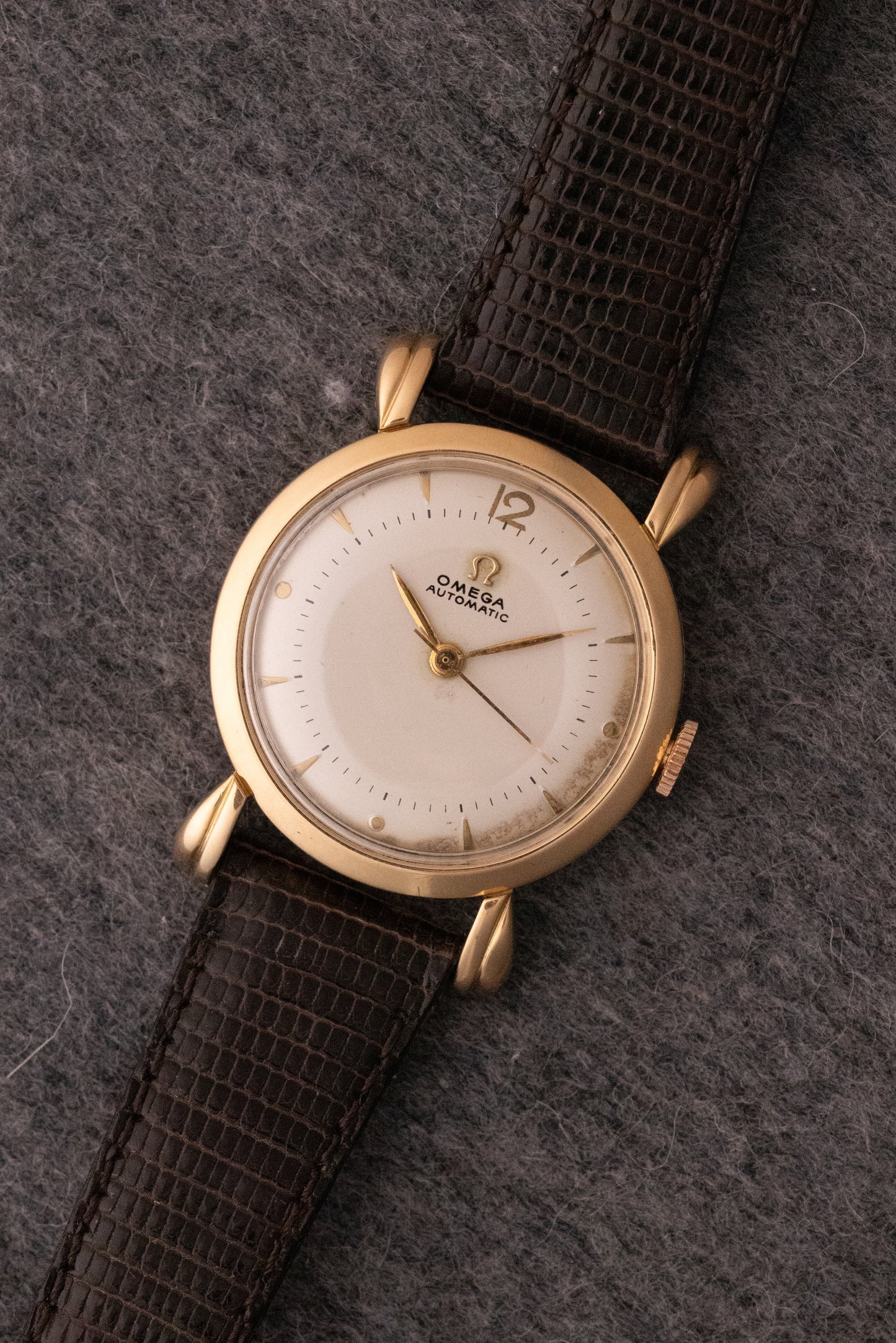 Omega Automatique Cornes de vache