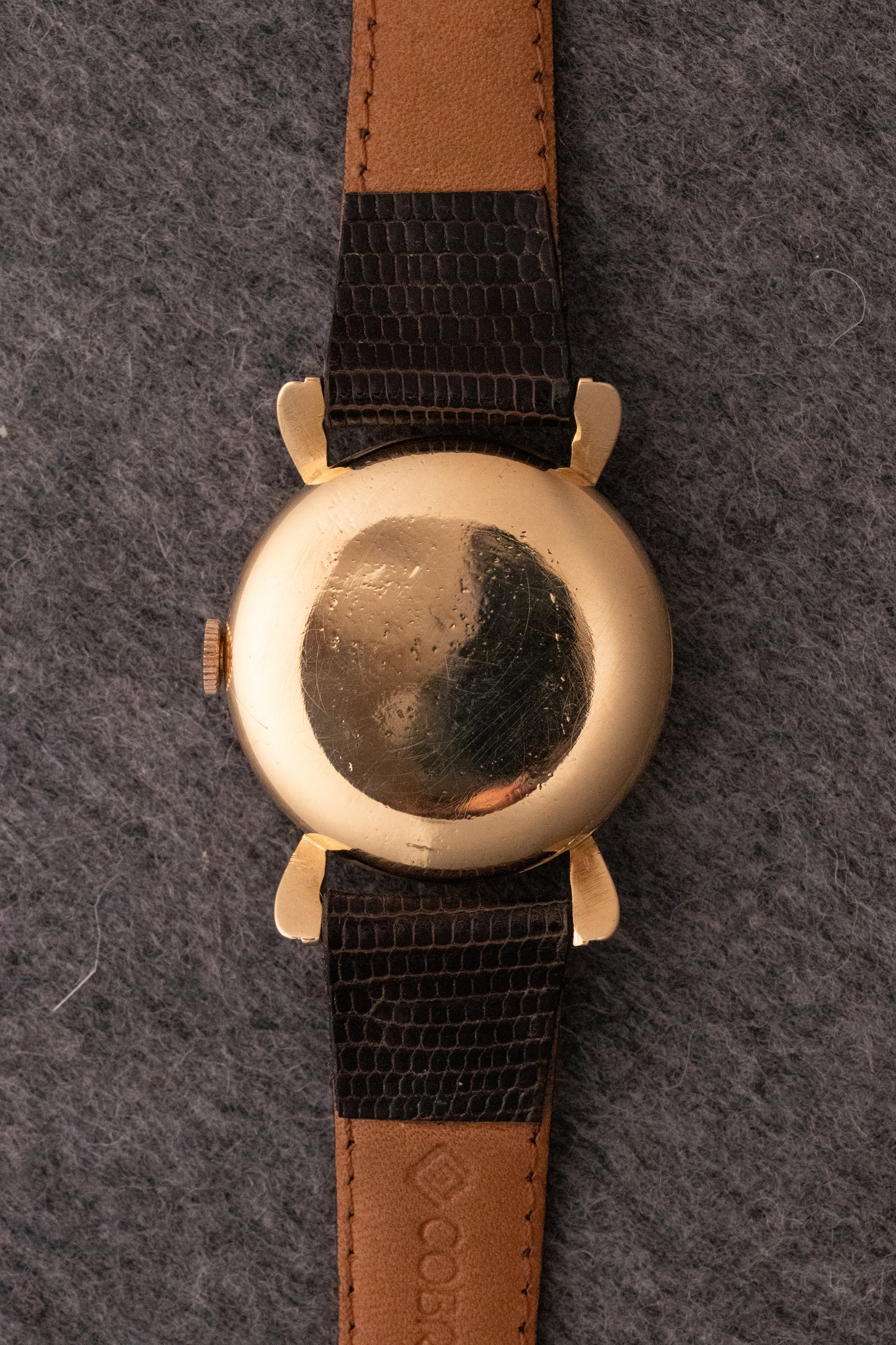 Omega Automatique Cornes de vache