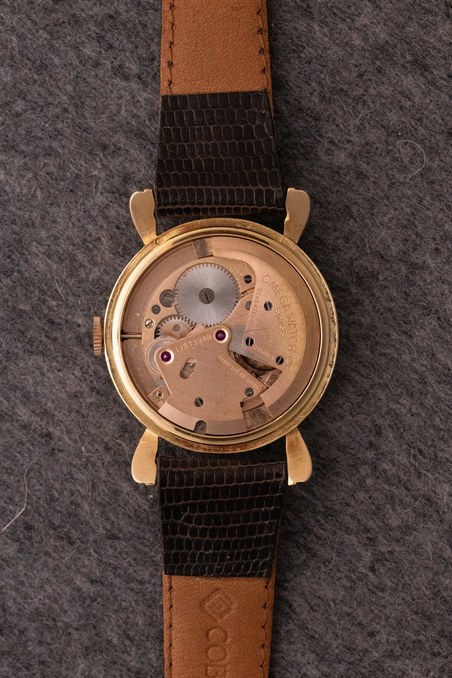 Omega Automatique Cornes de vache