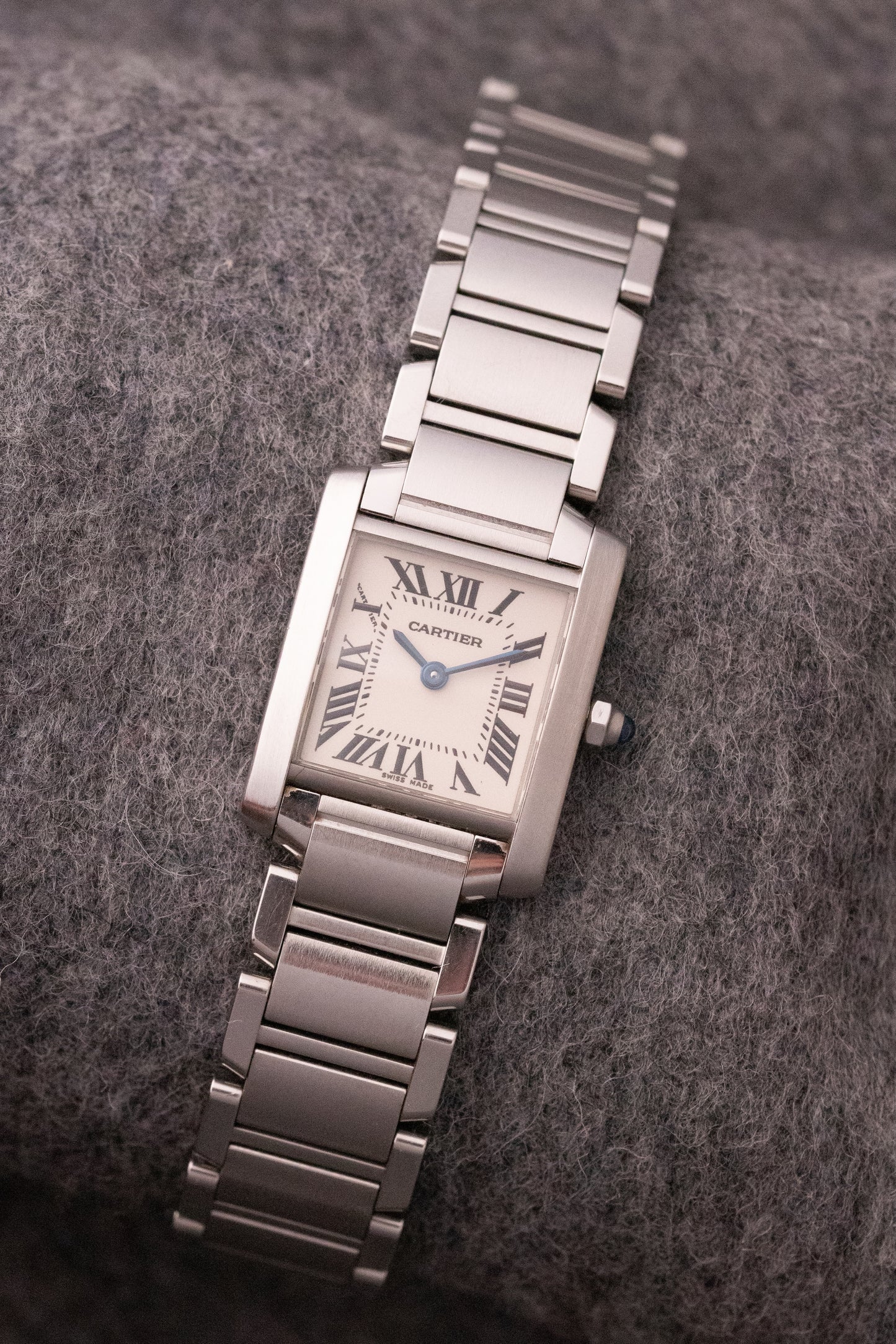 Cartier tank Française PM 2384
