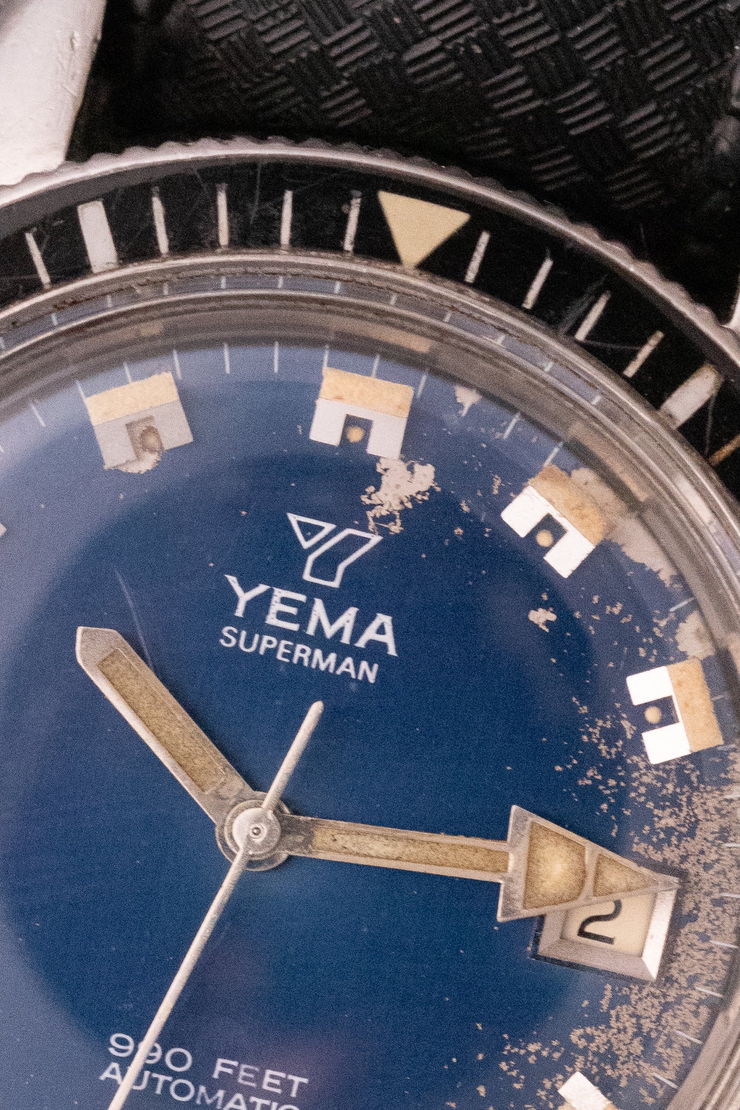 Yema Superman 990 feet