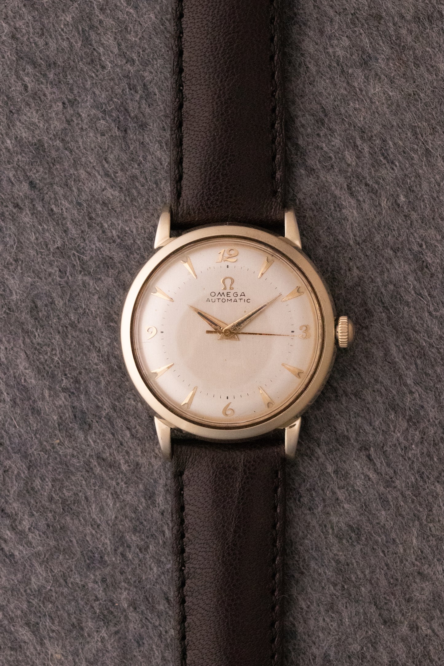 Omega Automatique Bumper