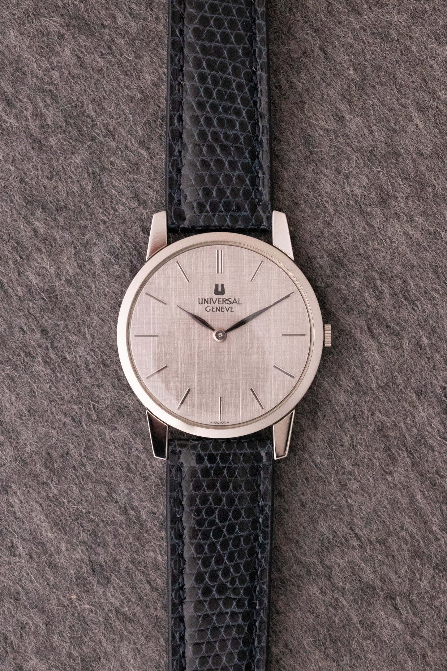 Universal Genève 2-42