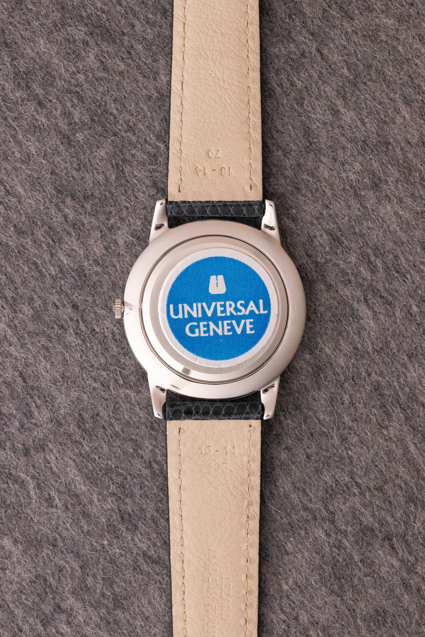 Universal Genève 2-42