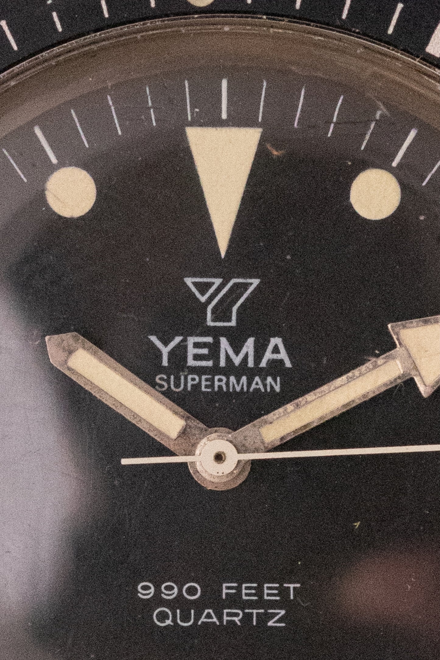 Yema Superman Quartz