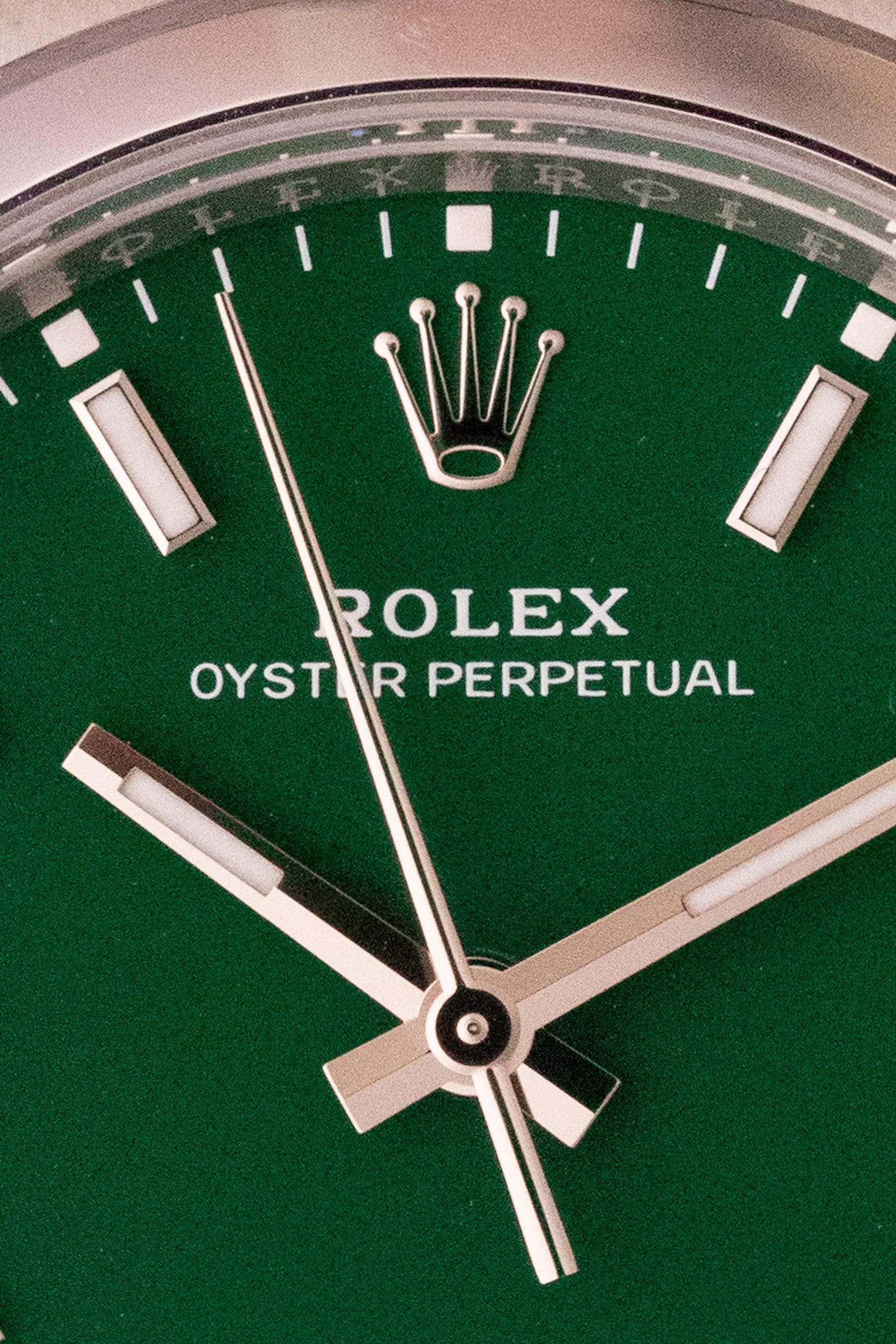 Rolex Oyster Perpetuel 126000 Full set