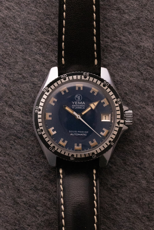 Yema sous marine automatique bleue